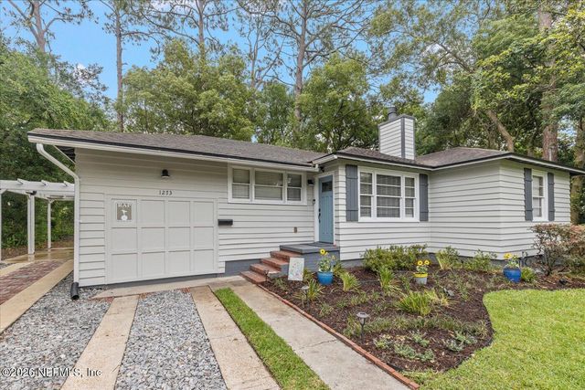 1273 LECHLADE Circle, Jacksonville, FL 32205