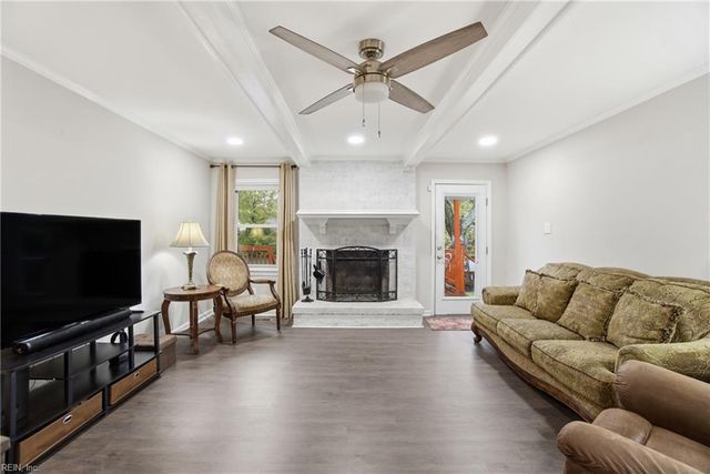 824 Cranston DR, Chesapeake, VA 23320