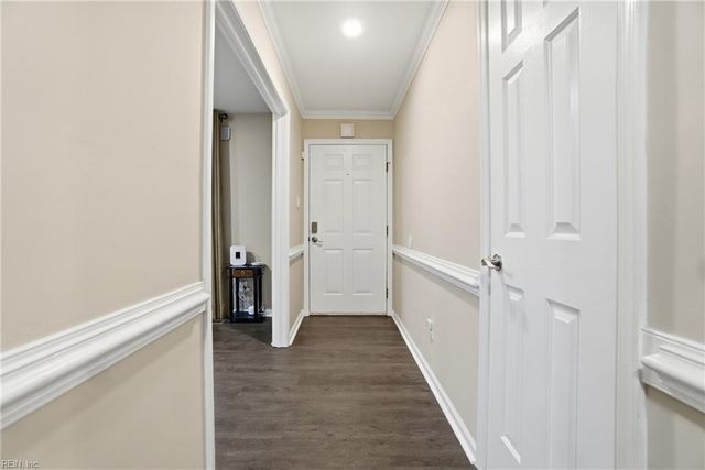 824 Cranston DR, Chesapeake, VA 23320