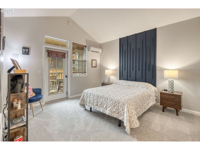 4555 SUMMERLINN Way, West Linn, OR 97068