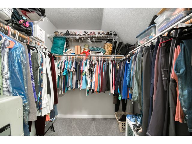 4555 SUMMERLINN Way, West Linn, OR 97068