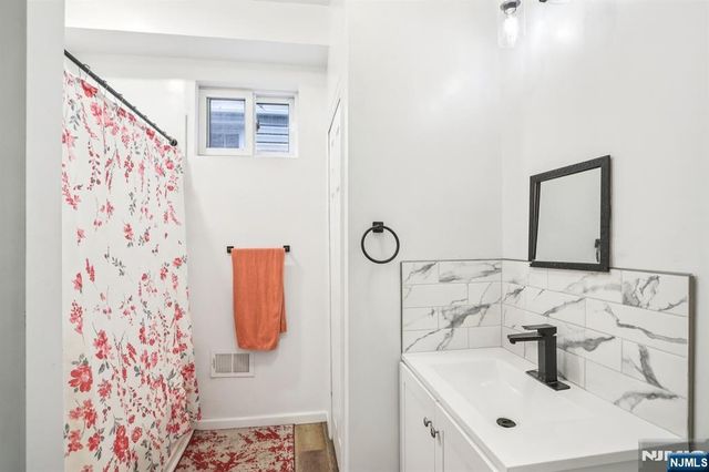 308 Clifton Avenue, Newark, NJ 07104