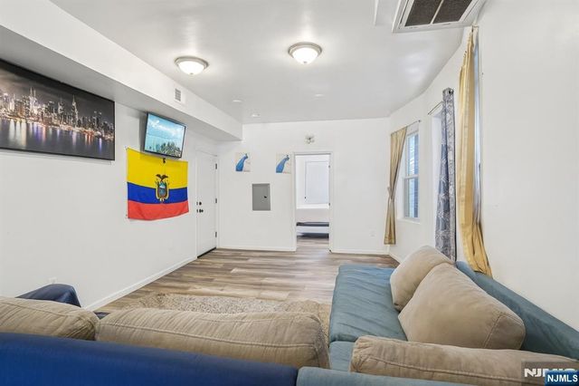 308 Clifton Avenue, Newark, NJ 07104