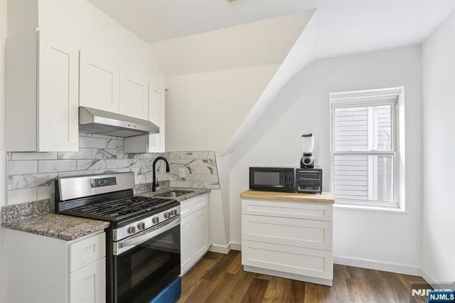 308 Clifton Avenue, Newark, NJ 07104