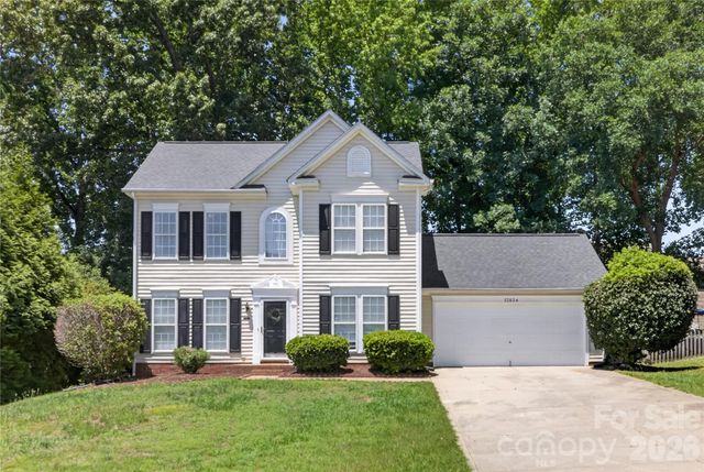 12624 Cardinal Woods Drive, Pineville, NC 28134