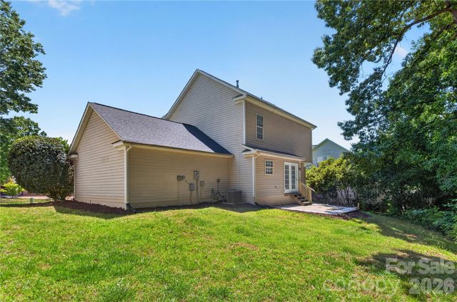 12624 Cardinal Woods Drive, Pineville, NC 28134