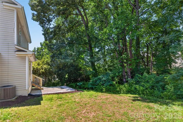 12624 Cardinal Woods Drive, Pineville, NC 28134