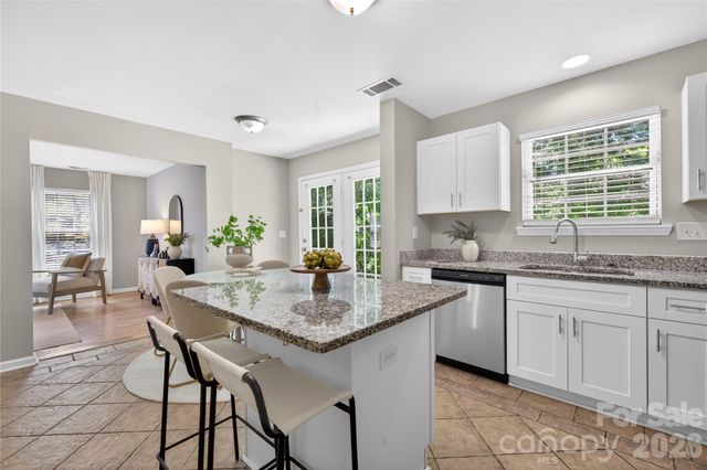 12624 Cardinal Woods Drive, Pineville, NC 28134