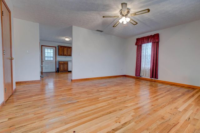 575 Compton Road, Jeffersonville, KY 40337