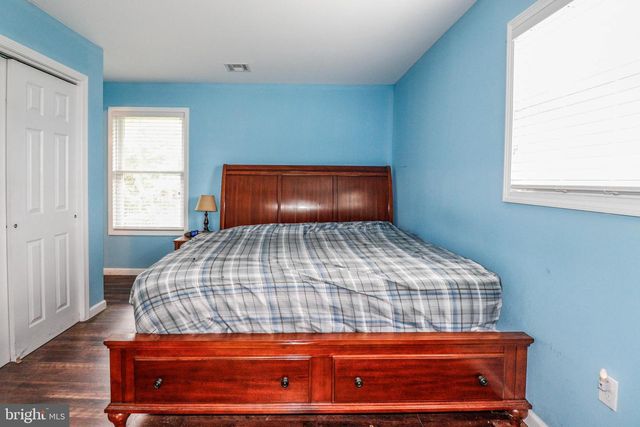 908 SARASOTA DR, Forked River, NJ 08731