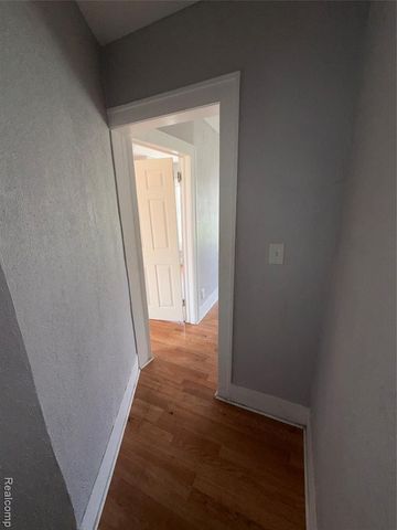 2174 Springle Street, Detroit, MI 48215