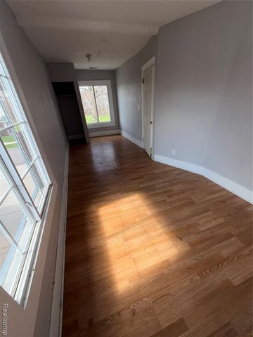 2174 Springle Street, Detroit, MI 48215