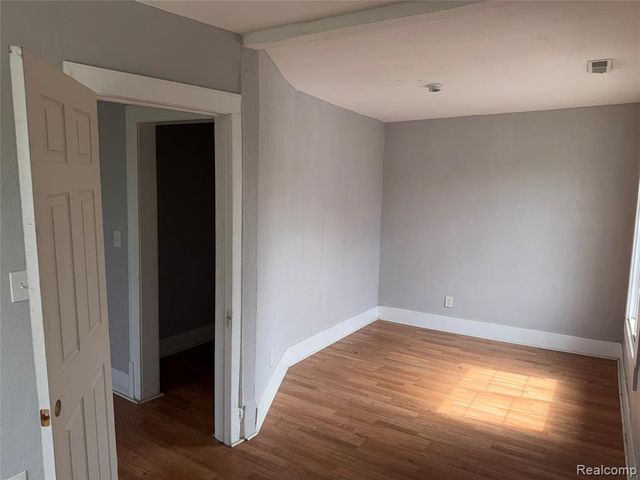 2174 Springle Street, Detroit, MI 48215