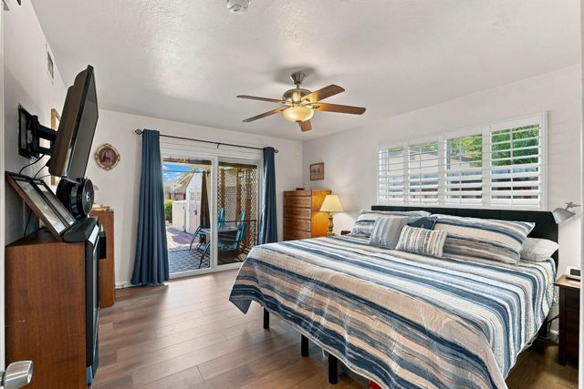 7085 Amherst St, Sacramento, CA 95822