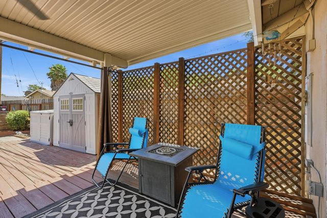 7085 Amherst St, Sacramento, CA 95822
