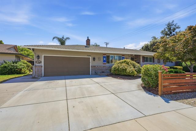 7085 Amherst St, Sacramento, CA 95822