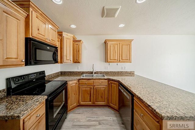 141 Robison Drive, Ammon, ID 83406