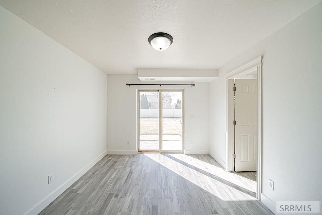 Image 13 of property listing at 141 Robison Drive, Ammon, ID 83406