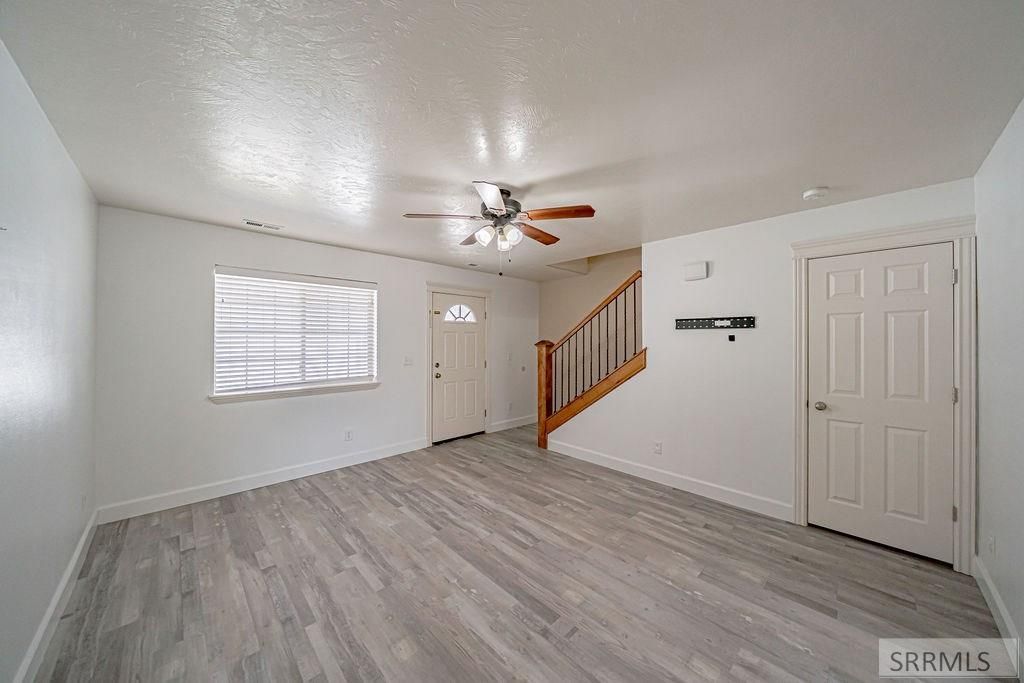 Image 7 of property listing at 141 Robison Drive, Ammon, ID 83406