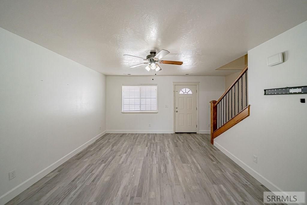 Image 8 of property listing at 141 Robison Drive, Ammon, ID 83406