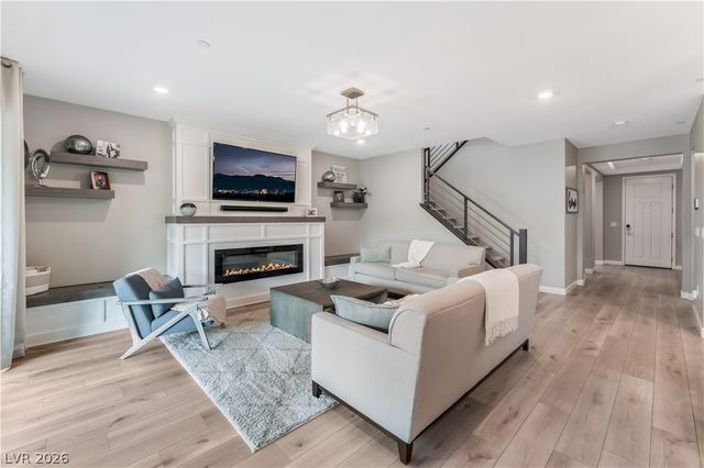 8601 Rockyfall Street, Las Vegas, NV 89166