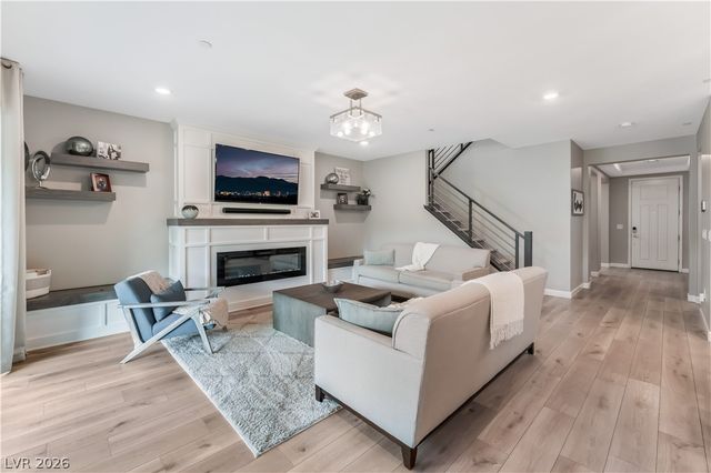 8601 Rockyfall Street, Las Vegas, NV 89166