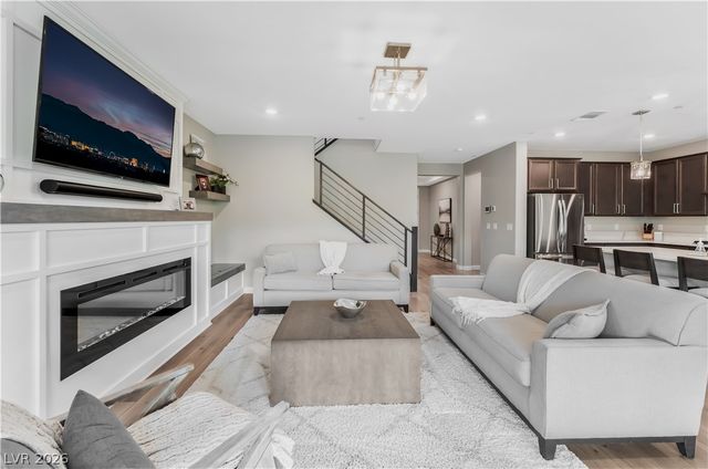 8601 Rockyfall Street, Las Vegas, NV 89166