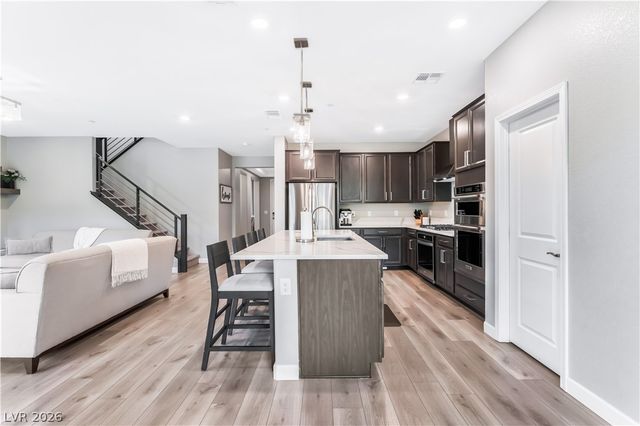 8601 Rockyfall Street, Las Vegas, NV 89166