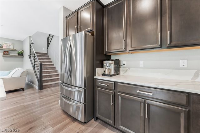 8601 Rockyfall Street, Las Vegas, NV 89166