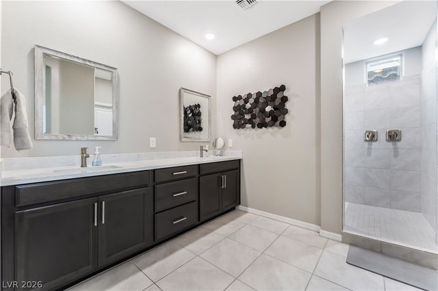 8601 Rockyfall Street, Las Vegas, NV 89166