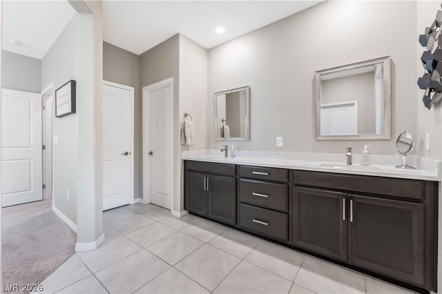 8601 Rockyfall Street, Las Vegas, NV 89166