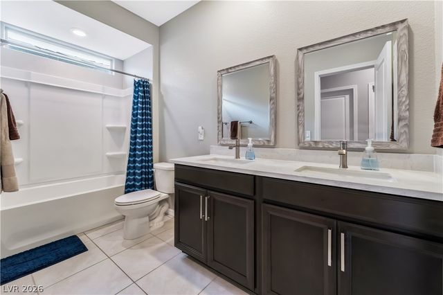 8601 Rockyfall Street, Las Vegas, NV 89166