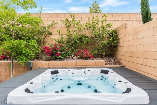 8601 Rockyfall Street, Las Vegas, NV 89166