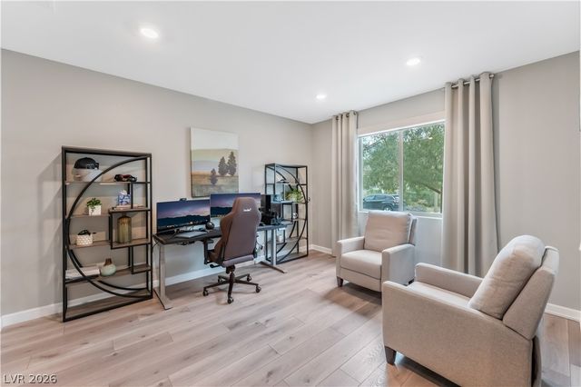 8601 Rockyfall Street, Las Vegas, NV 89166