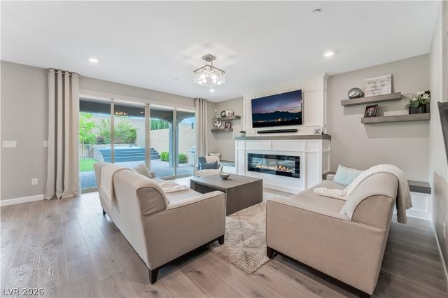 8601 Rockyfall Street, Las Vegas, NV 89166