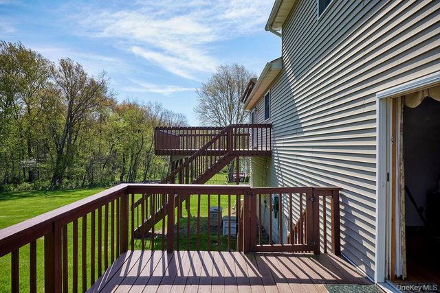 15 Red Hawk Hollow Road, Wappingers Falls, NY 12590