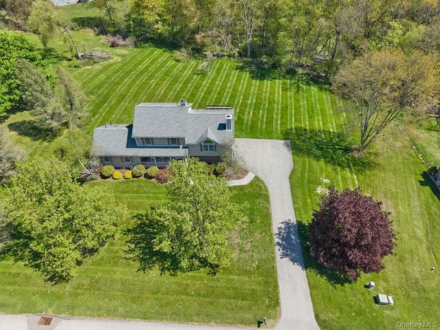 15 Red Hawk Hollow Road, Wappingers Falls, NY 12590