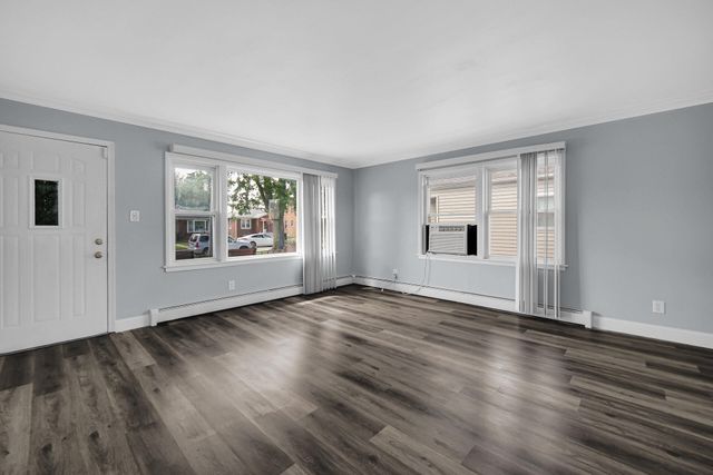 4945 Washington Street, Gary, IN 46408