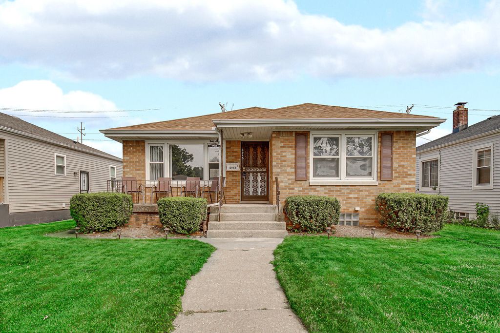 4945 Washington Street, Gary, IN 46408