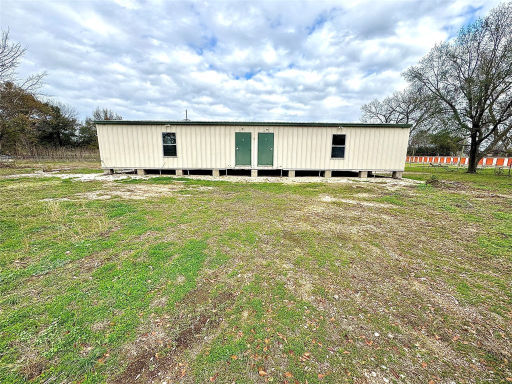 1315 N Beaton, Corsicana, TX 75110