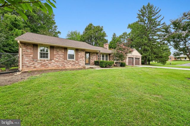 6100 PEMBROOK ST, Frederick, MD 21704
