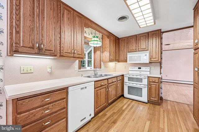 6100 PEMBROOK ST, Frederick, MD 21704