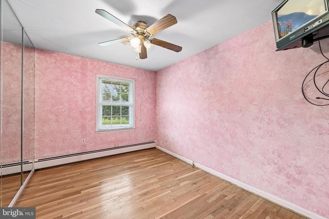 6100 PEMBROOK ST, Frederick, MD 21704