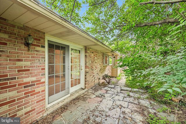 6100 PEMBROOK ST, Frederick, MD 21704