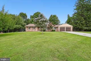 6100 PEMBROOK ST, Frederick, MD 21704