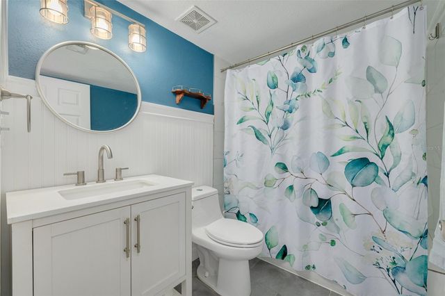 1326 PINE RIDGE CIRCLE E G2, Tarpon Springs, FL 34688