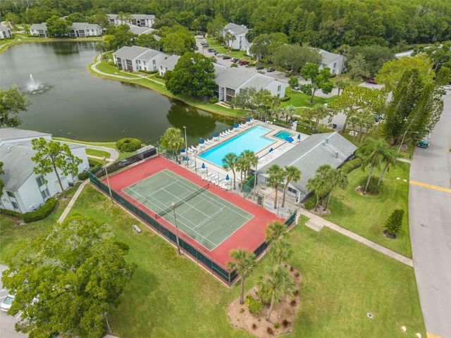 1326 PINE RIDGE CIRCLE E G2, Tarpon Springs, FL 34688