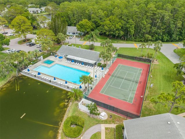 1326 PINE RIDGE CIRCLE E G2, Tarpon Springs, FL 34688