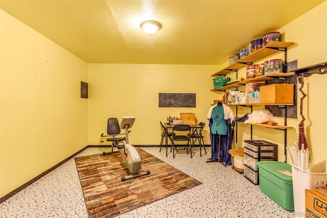 886 S Camino De Bravo, Pueblo, CO 81007