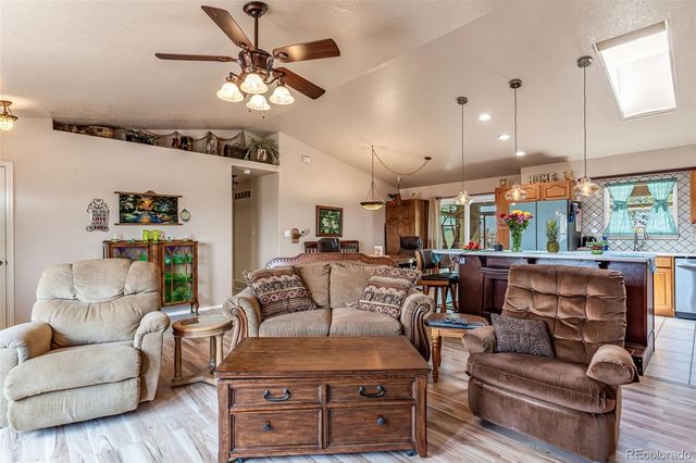 886 S Camino De Bravo, Pueblo, CO 81007